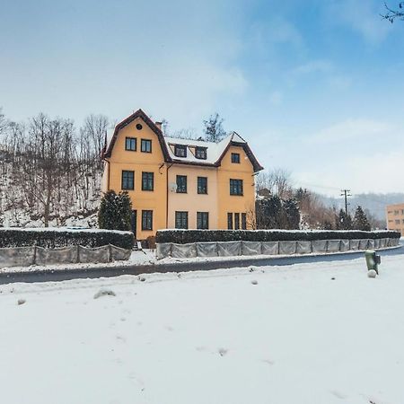 Schupplerova vila Hostejn Eksteriør billede